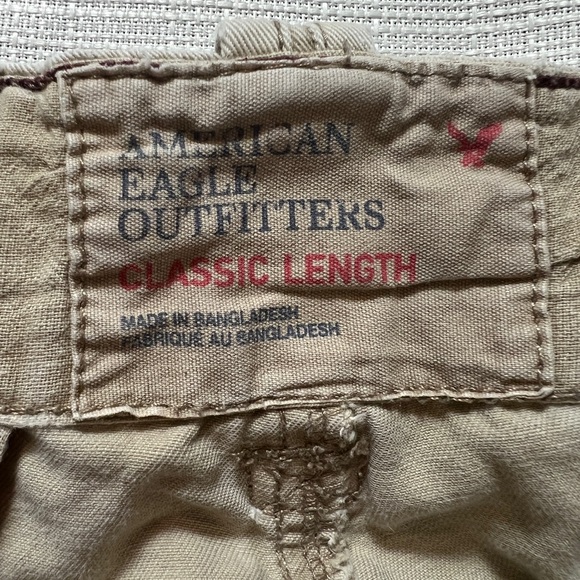 American Eagle Outfitters Vintage Beige Cargo Shorts Size 32 - Picture 3 of 8